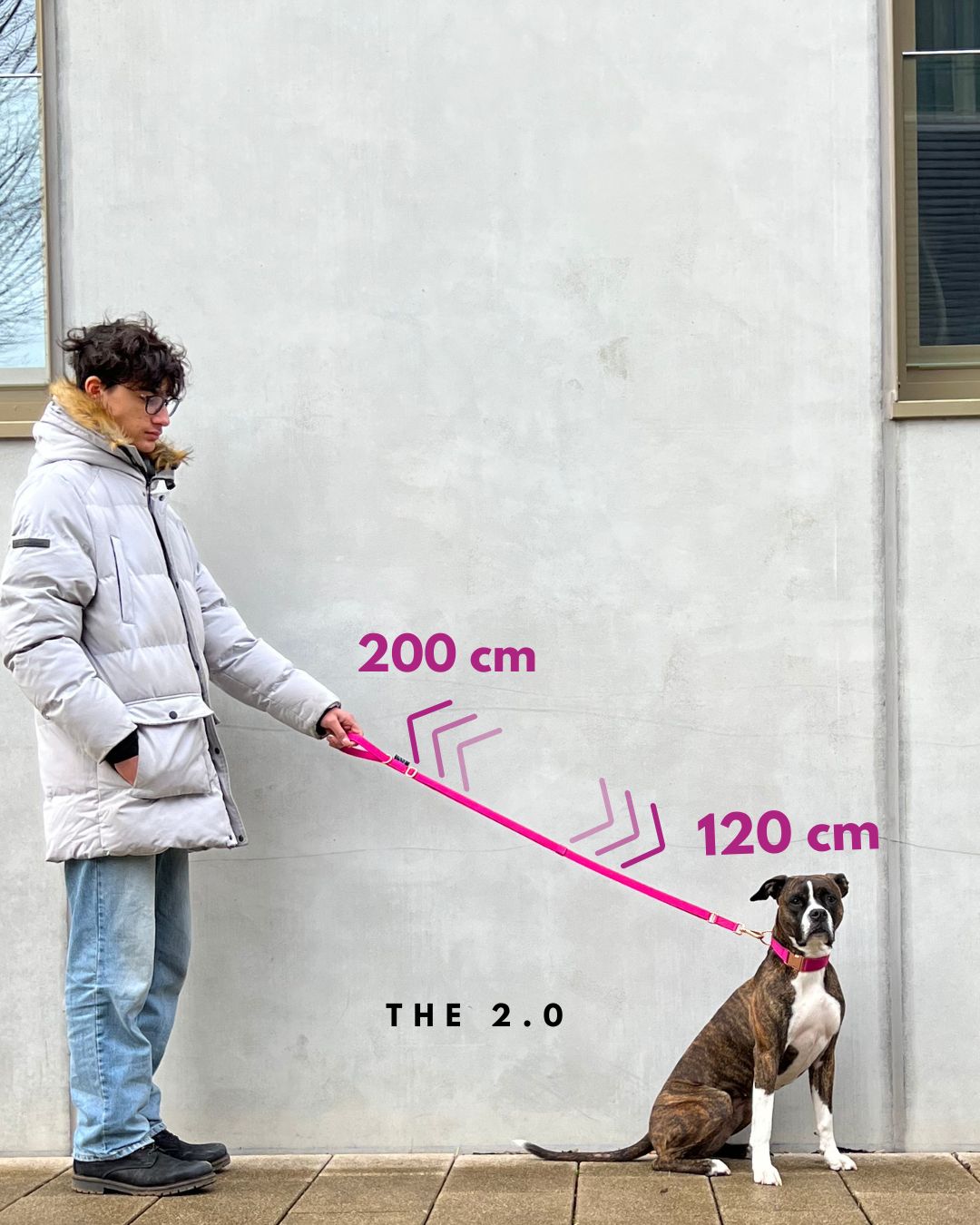 Leichte, stufenlos verstellbare Hundeleine von pawINAYA® – Modell „The 2.0“ aus robustem Nylon, verstellbar von 1,20 m bis 2 m Länge. Ideal für Alltag, Training und Spaziergänge. Hochwertige Verarbeitung mit Metallschließe, kombinierbar mit Umhängegurt oder Gürtel. Funktionales, minimalistisches Design für aktive Hundehalter.